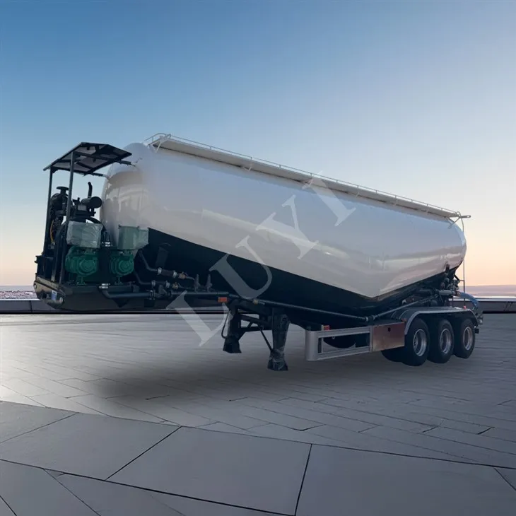 สามเพลา 45 ลูกบาศก์เมตรรถเทรลเลอร์กึ่งปูนซีเมนต์ขนาดใหญ่สำหรับคอนกรีต